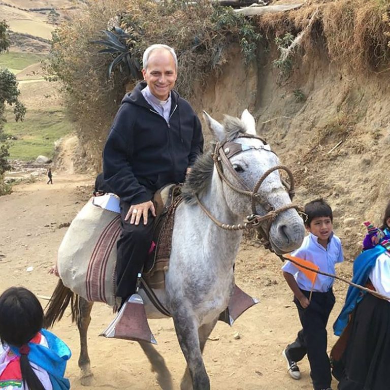 Robert-Prevost-misionero-Peru-archivo